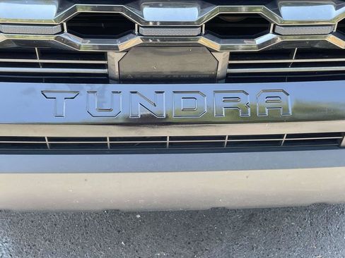 Used 2024 Toyota Tundra Platinum AWD/4WD image 7