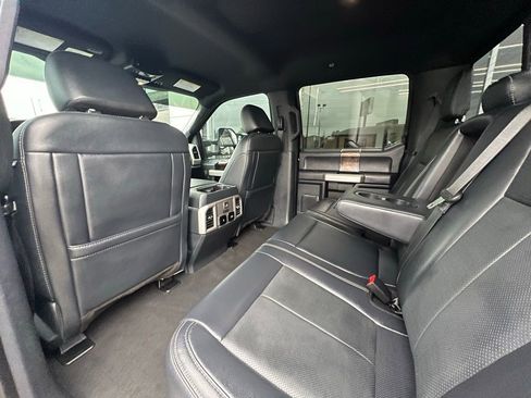 Used 2022 Ford F250 Lariat w/ Lariat Value Package image 16