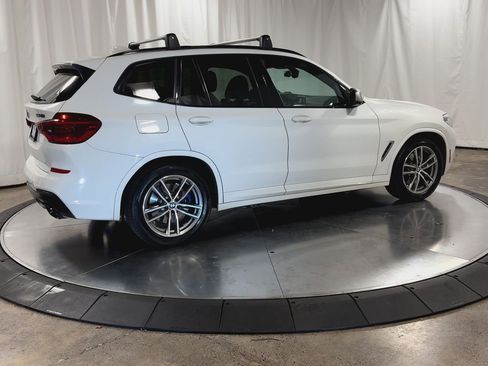 Used 2018 BMW X3 M40i image 9
