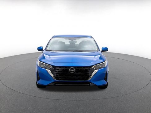 Used 2025 Nissan Sentra SV image 4