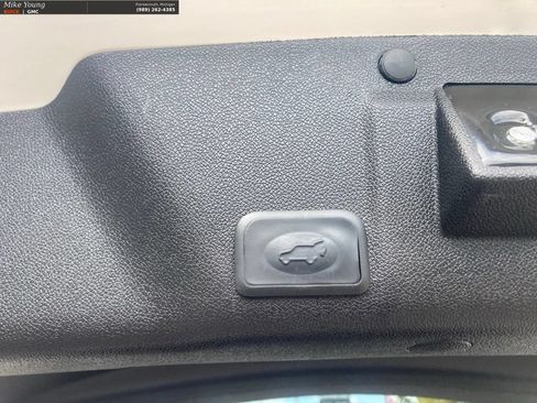 Used 2014 GMC Acadia SLE FWD image 11