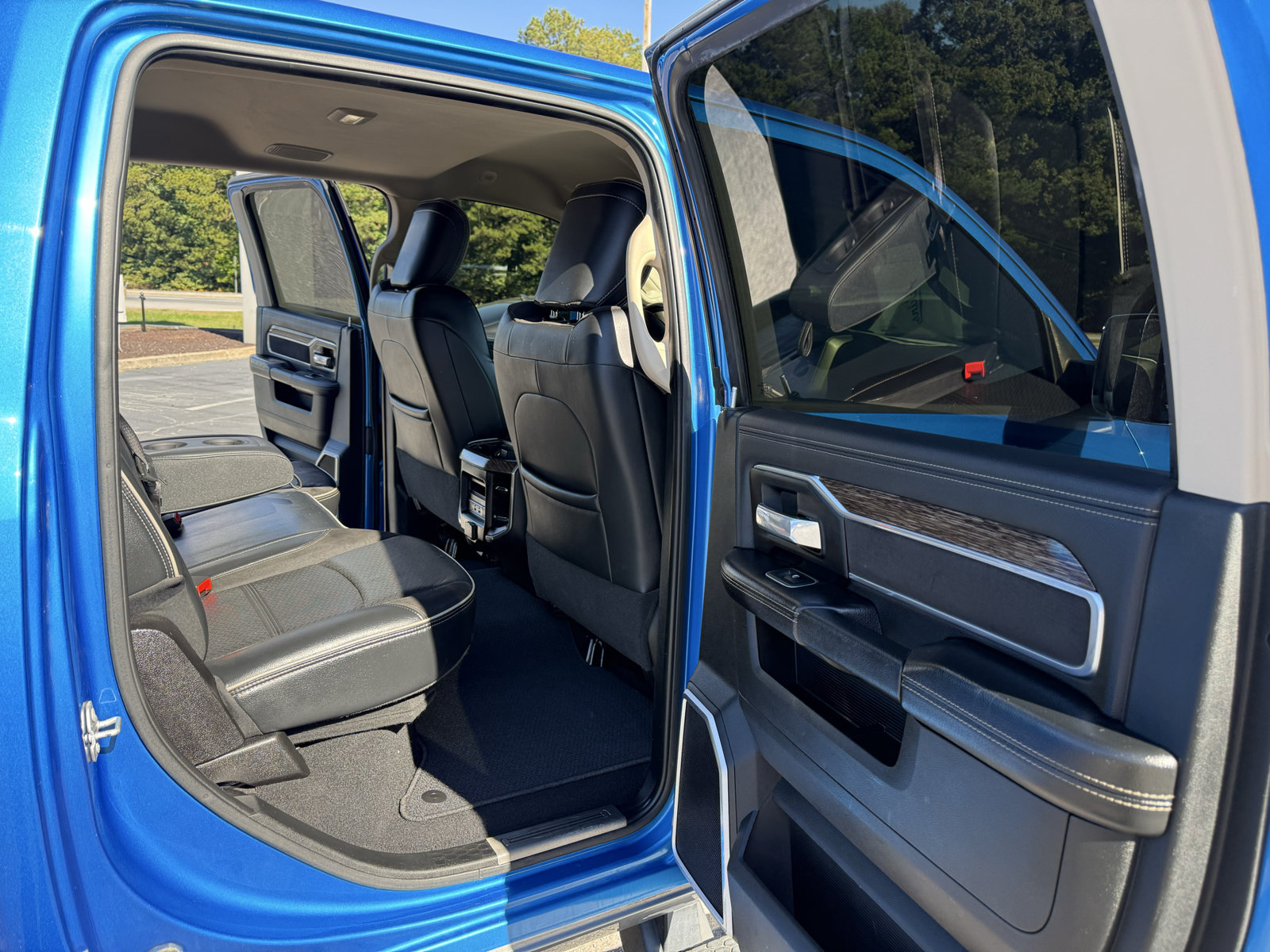 Used 2021 RAM 3500 Laramie AWD/4WD image 21