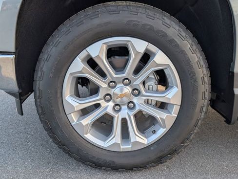 New 2026 Chevrolet Silverado 1500 LTZ w/ LTZ Premium Package image 13