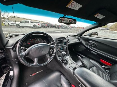 Used 2001 Chevrolet Corvette Z06 w/ Memory Pkg image 3