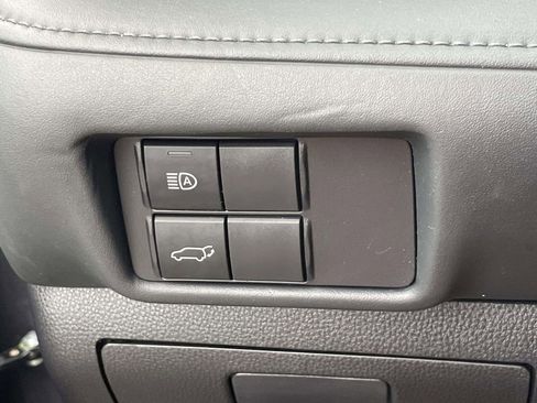 Certified 2022 Toyota Highlander XLE image 18