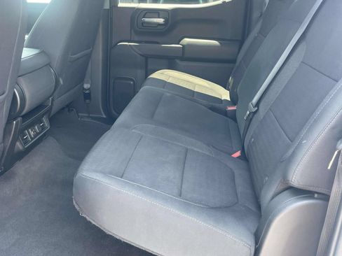 Used 2022 Chevrolet Silverado 1500 LT AWD/4WD image 10