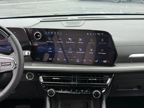 New 2026 Chevrolet Traverse LT w/ Enhanced Driving Package AWD/4WD image 10