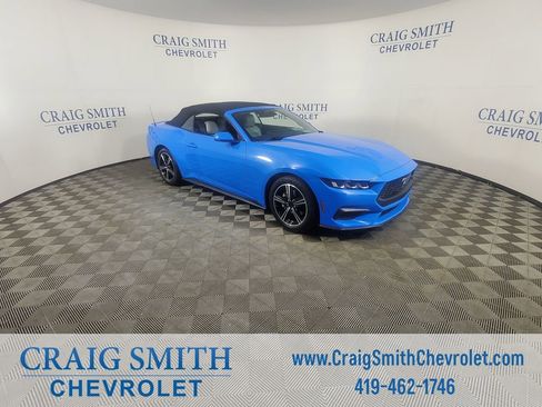 Used 2024 Ford Mustang Premium image 9