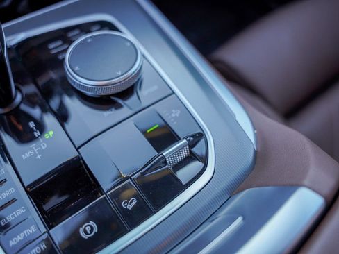 Used 2023 BMW X5 xDrive45e w/ M Sport Package image 29