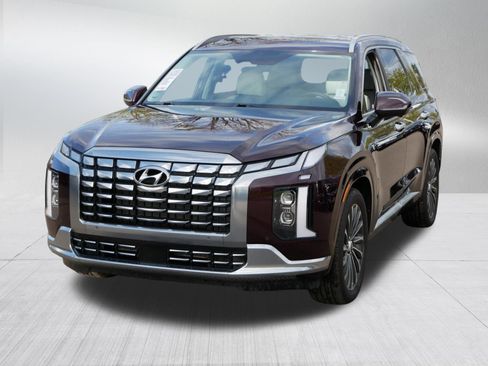 Used 2023 Hyundai Palisade Calligraphy w/ Cargo Package AWD/4WD image 2
