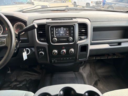 Used 2014 RAM 2500 Tradesman w/ Chrome Appearance Group AWD/4WD image 17