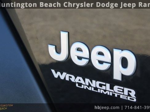 Used 2021 Jeep Wrangler Unlimited Islander image 6