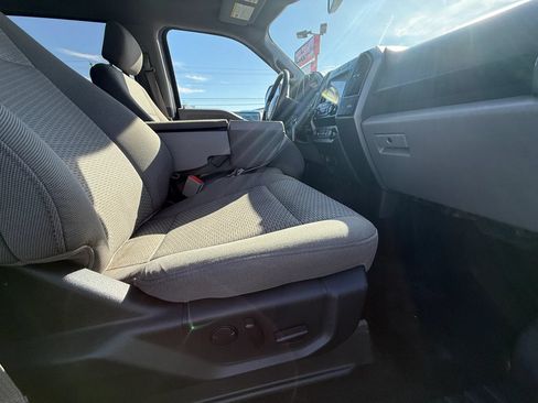 Used 2019 Ford F150 XLT w/ Equipment Group 302A Luxury AWD/4WD image 12