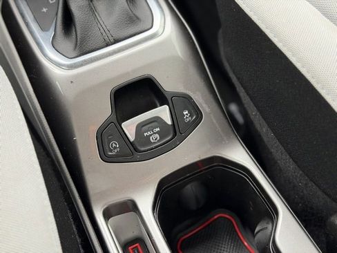 Used 2022 Jeep Renegade Latitude image 39