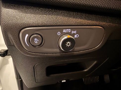 Used 2025 Chevrolet TrailBlazer LT image 19