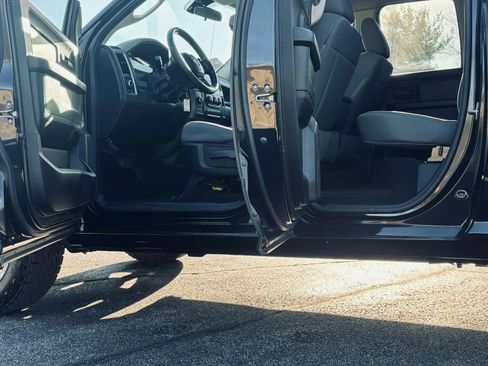 Used 2014 RAM 1500 Express image 17