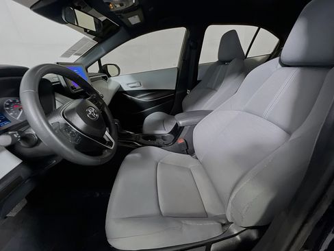 Used 2025 Toyota Corolla SE FWD image 15