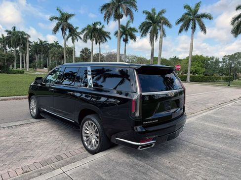 Used 2021 Cadillac Escalade ESV Premium Luxury w/ Performance Package RWD image 19