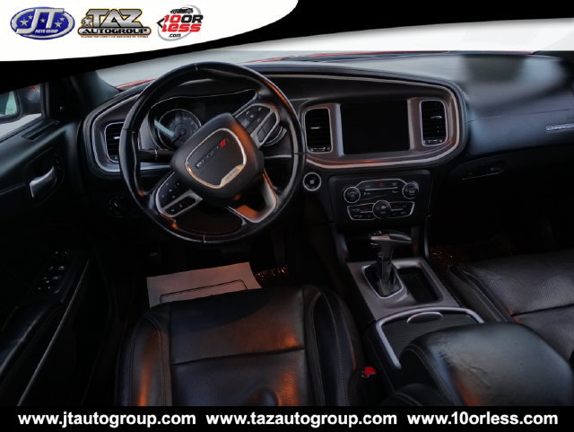 Used 2022 Dodge Charger SXT w/ Plus Group RWD image 23