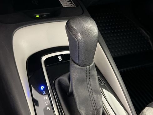 Used 2025 Toyota Corolla LE w/ LE Premium Package FWD image 23