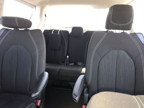 Used 2024 Chrysler Voyager LX FWD image 21