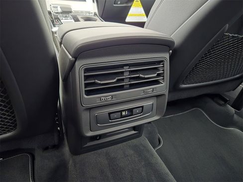 New 2025 Audi Q7 2.0T Premium Plus image 11