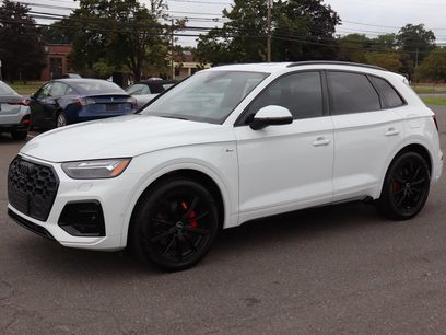 Used 2025 Audi Q5 e Prestige