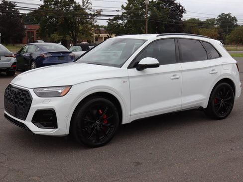 Used 2025 Audi Q5 e Prestige image 1
