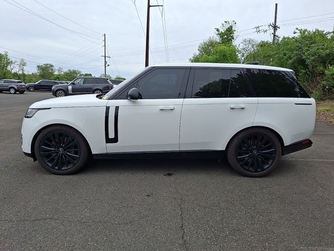 Certified 2023 Land Rover Range Rover Autobiography AWD/4WD image 3