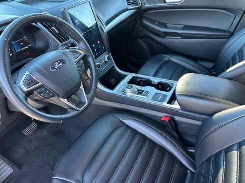 Certified 2023 Ford Edge SEL image 11