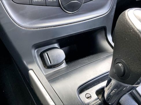 Used 2018 Nissan Sentra SV FWD image 25