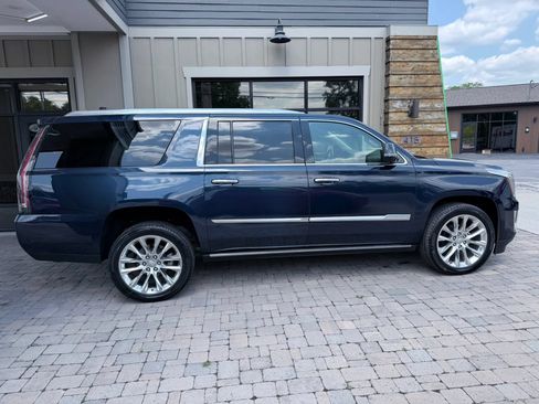 Used 2020 Cadillac Escalade ESV Premium Luxury AWD/4WD image 69
