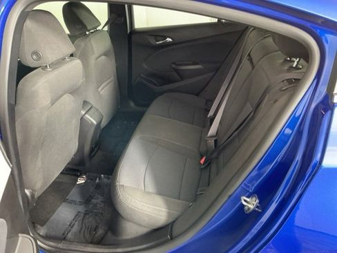 Used 2017 Chevrolet Cruze LT w/ RS Package image 25