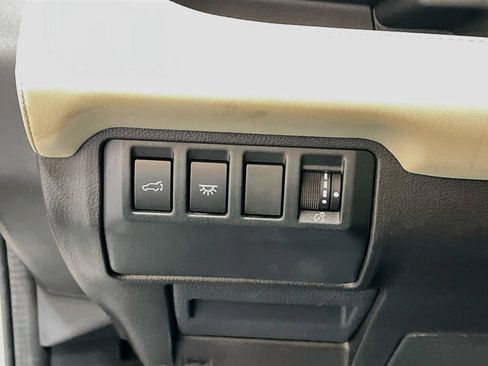 Used 2023 Subaru Ascent Limited w/ Technology Package AWD/4WD image 10