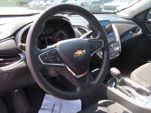Used 2024 Chevrolet Malibu LT FWD image 15