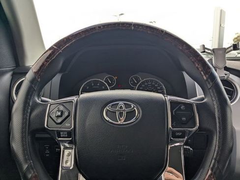 Used 2017 Toyota Tundra SR5 w/ SR5 Upgrade Package image 20