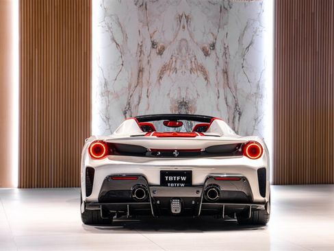 Used 2020 Ferrari 488 Pista Spider RWD image 6