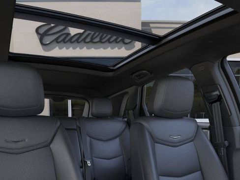 New 2025 Cadillac XT5 Premium Luxury w/ LPO, Floor Liner Package AWD/4WD image 24