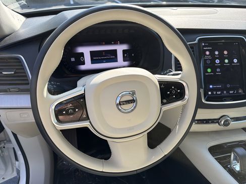 Certified 2023 Volvo XC90 B5 Core w/ Protection Package Premier AWD/4WD image 18