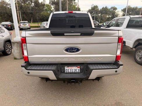 Used 2019 Ford F350 Lariat image 4