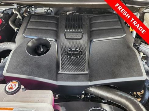 Used 2022 Toyota Tundra Limited w/ Power Package AWD/4WD image 32