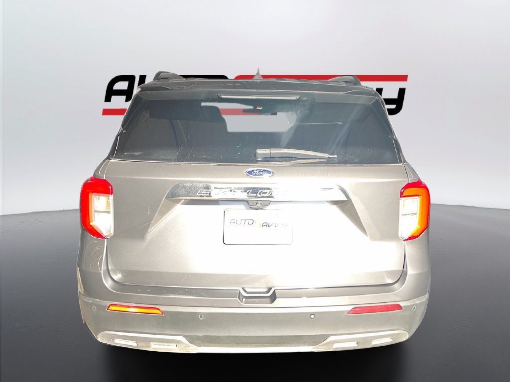 Used 2021 Ford Explorer XLT RWD image 6