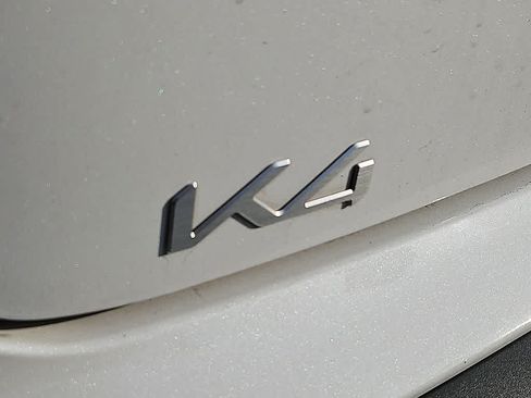 Used 2025 Kia K4 FWD image 6