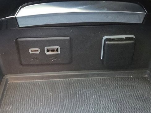 Used 2021 Buick Envision Essence w/ Sport Touring Package image 12