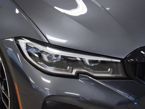 Used 2020 BMW 330i Sedan w/ M Sport Package image 11