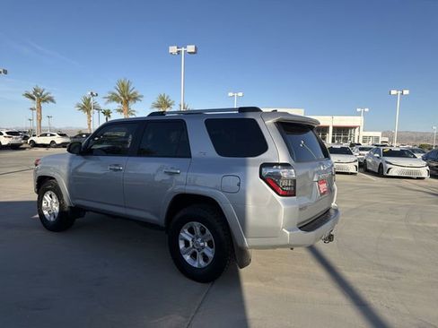 Used 2022 Toyota 4Runner SR5 RWD image 7