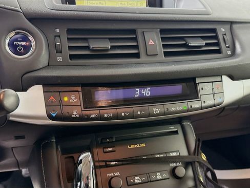 Used 2012 Lexus CT 200h Premium image 12