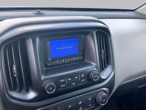 Used 2017 Chevrolet Colorado W/T RWD image 27