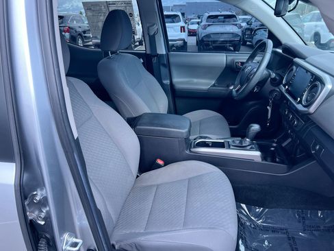 Used 2022 Toyota Tacoma SR5 image 29