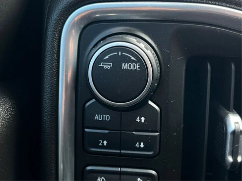 Used 2021 Chevrolet Silverado 1500 RST AWD/4WD image 40
